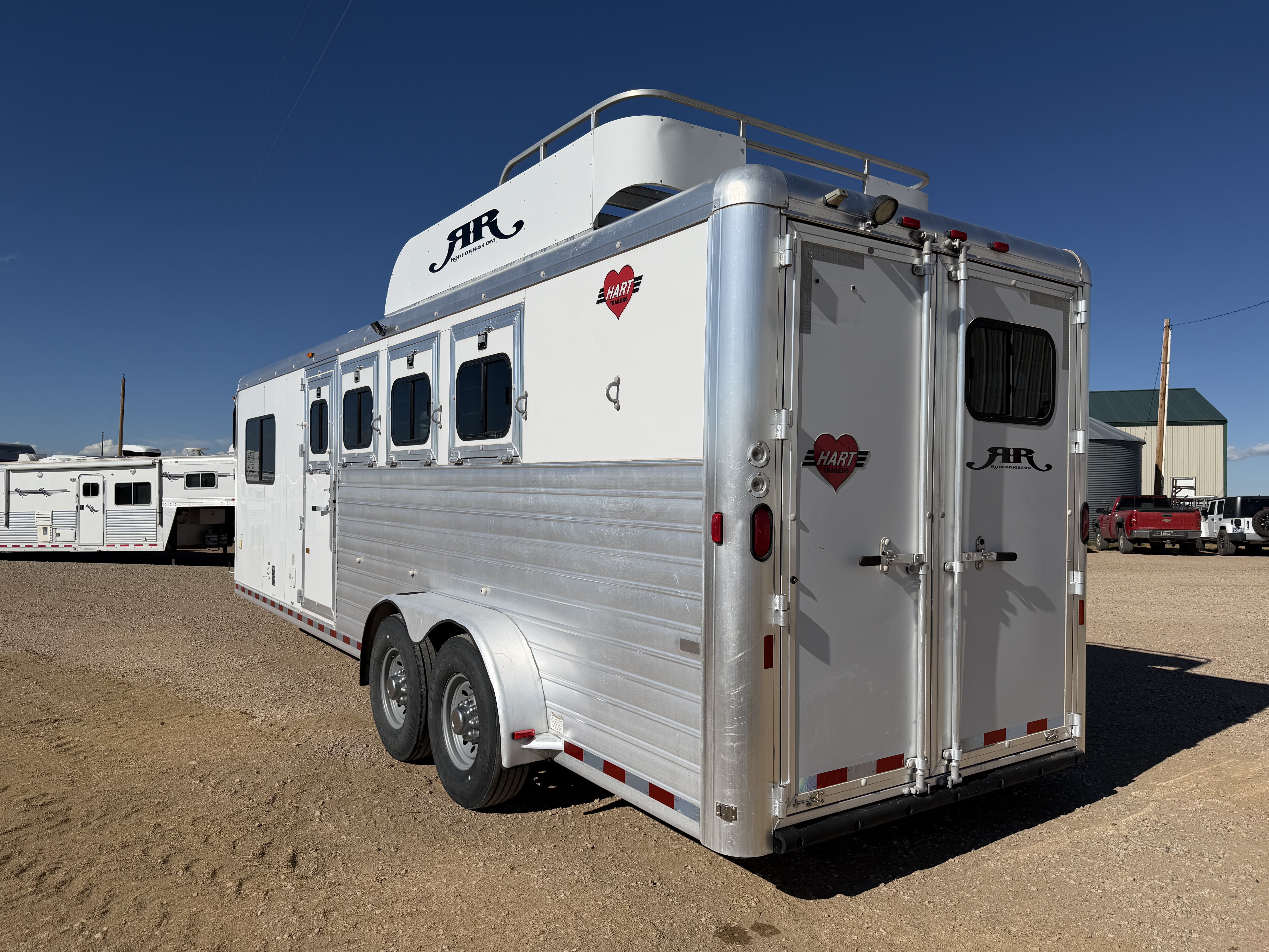 2003 Hart 4HLQ Living Quarters