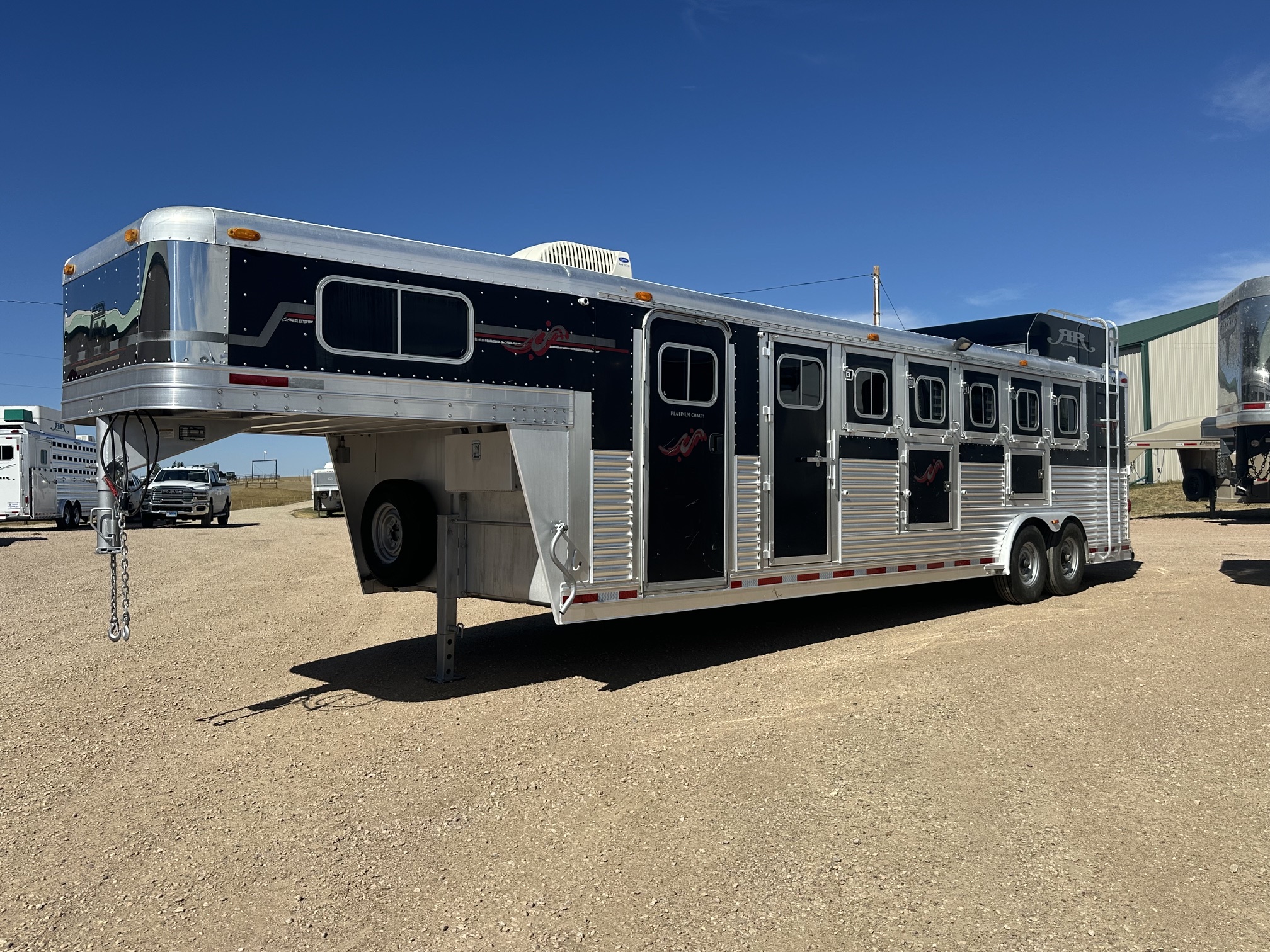 2005 Platinum 6H Horse Trailer